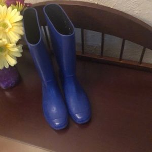Women’s Nicole Miller rain boots.
